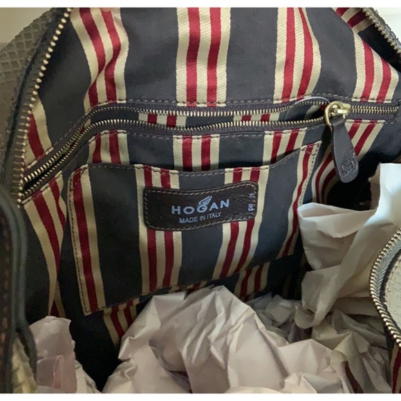 ‘Hogan’ olive green shoulder bag - Picture 6 of 9